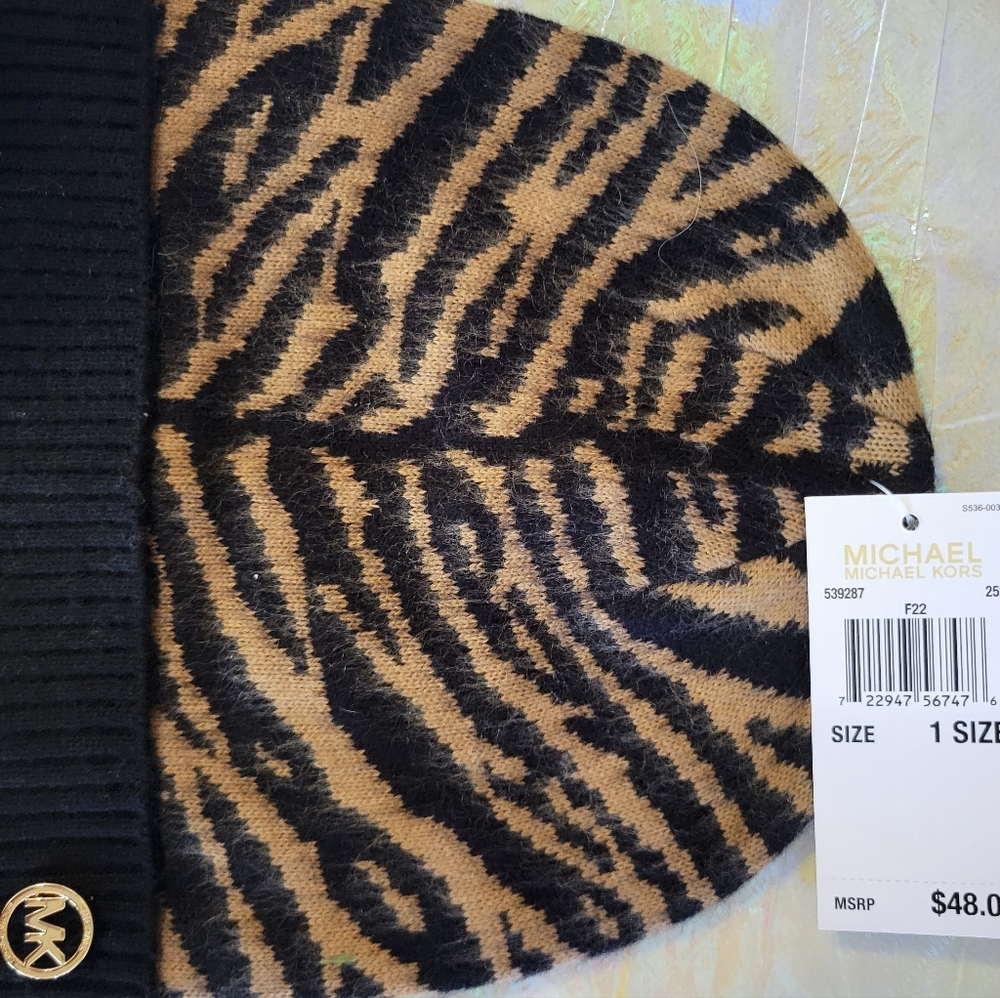 Michael Kors Hat NWT - Picture 2 of 2
